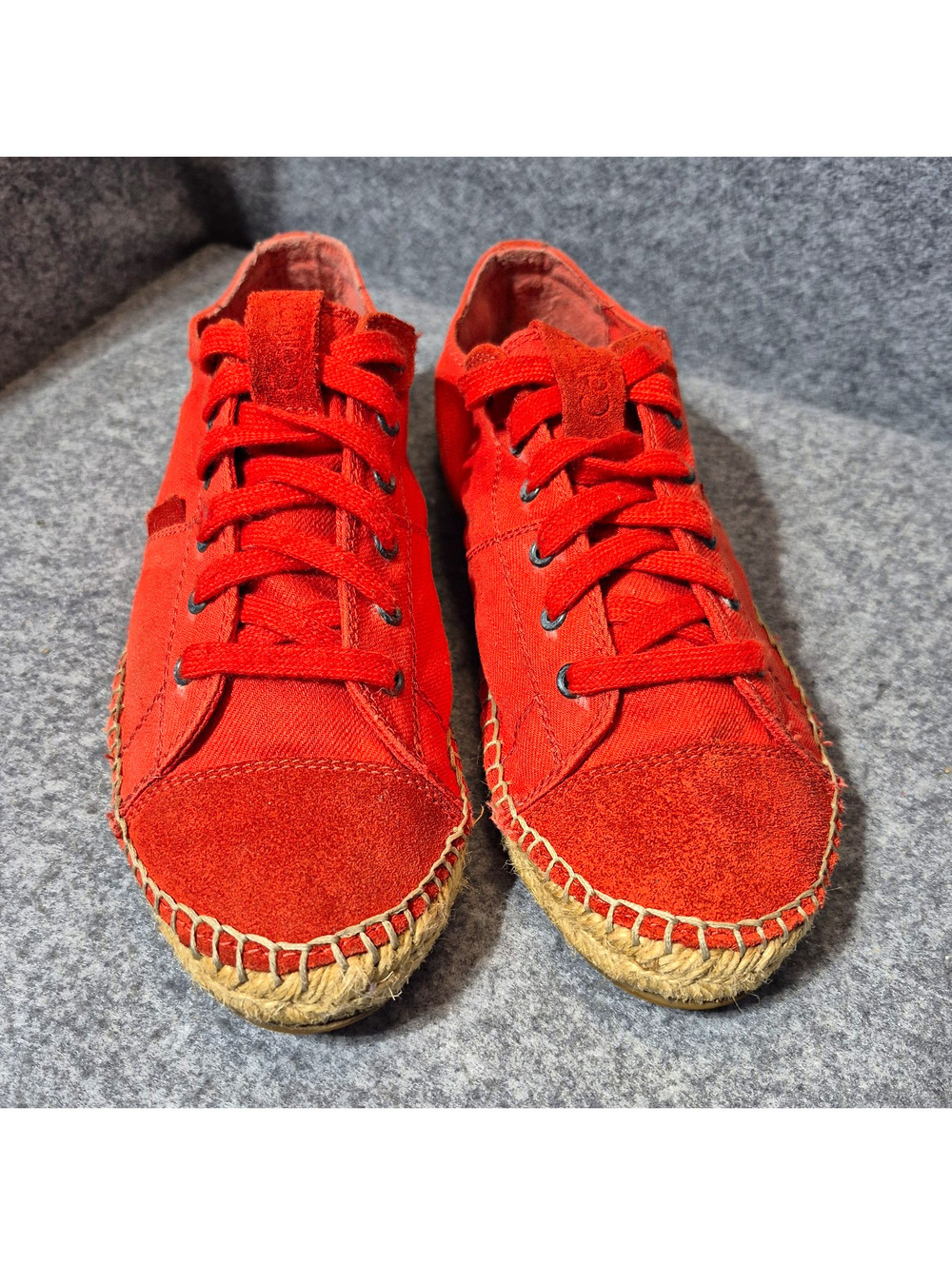 Calvin Klein Jeans Gisela Red Women's 8.5 Red Sneakers